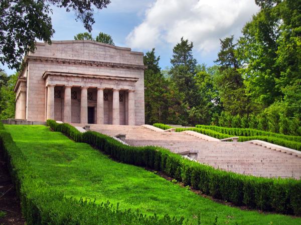 The Memorial Building at Lincoln's Birthplace